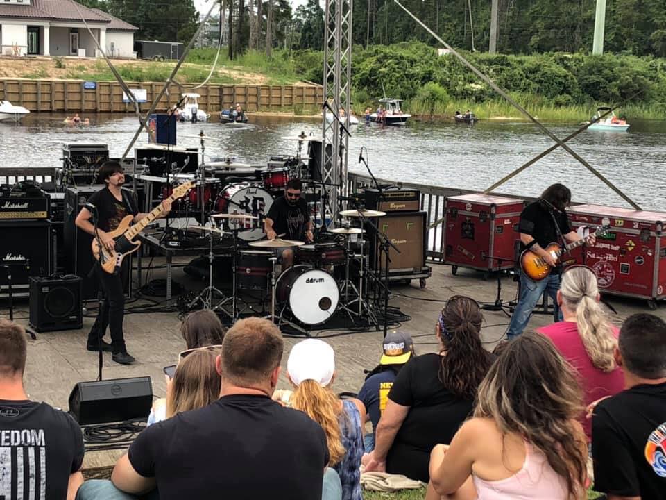 Gray Sky Revival Captain Archie S Bar Grill In North Myrtle Beach SC