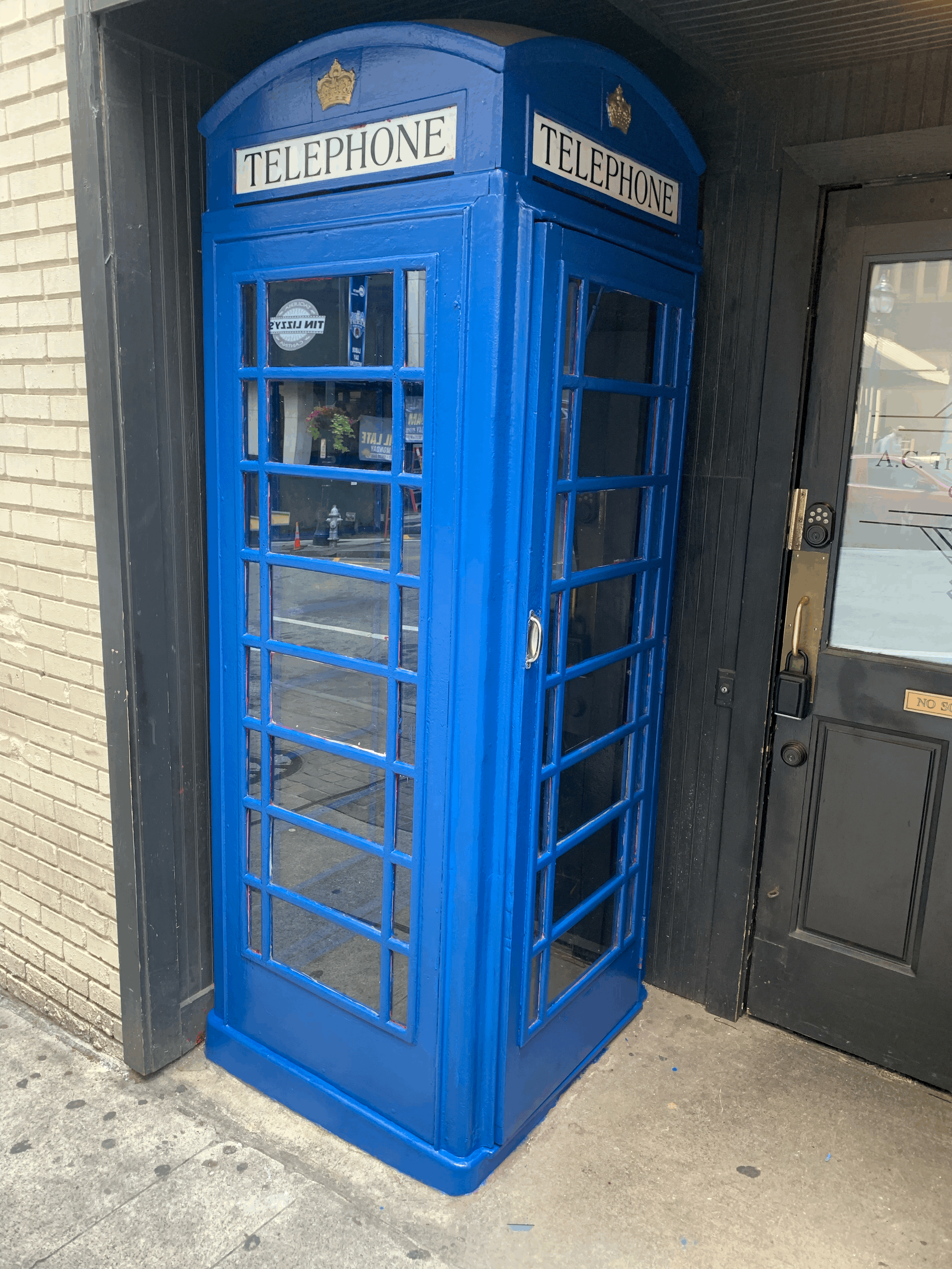 Redphonebooth_DragonCon2025