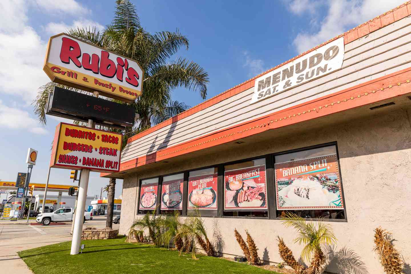 Exterior of Rubi's