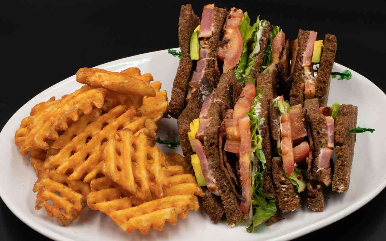 Blackened Ahi BLTA