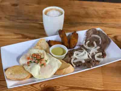 Dia Y Noche "Steak & Eggs"