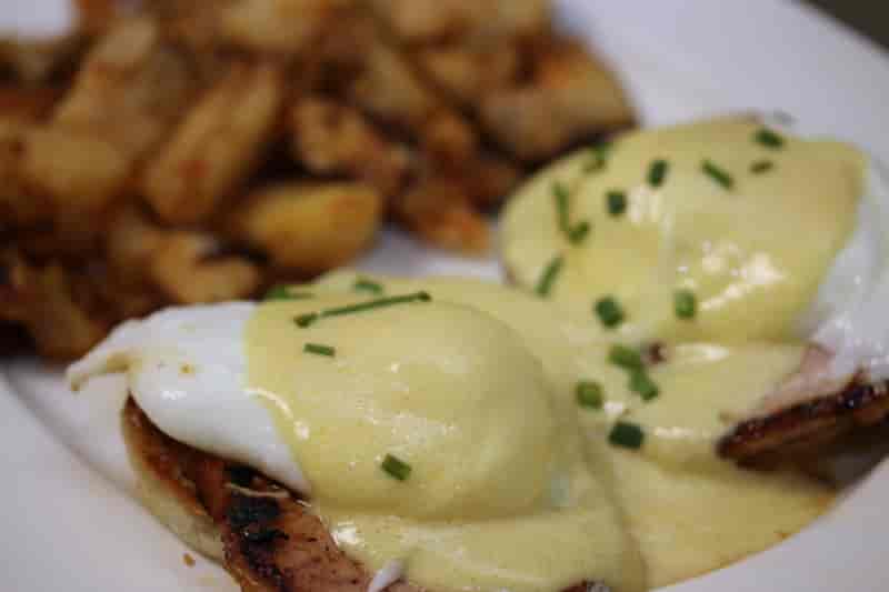 Classic Eggs Benedict