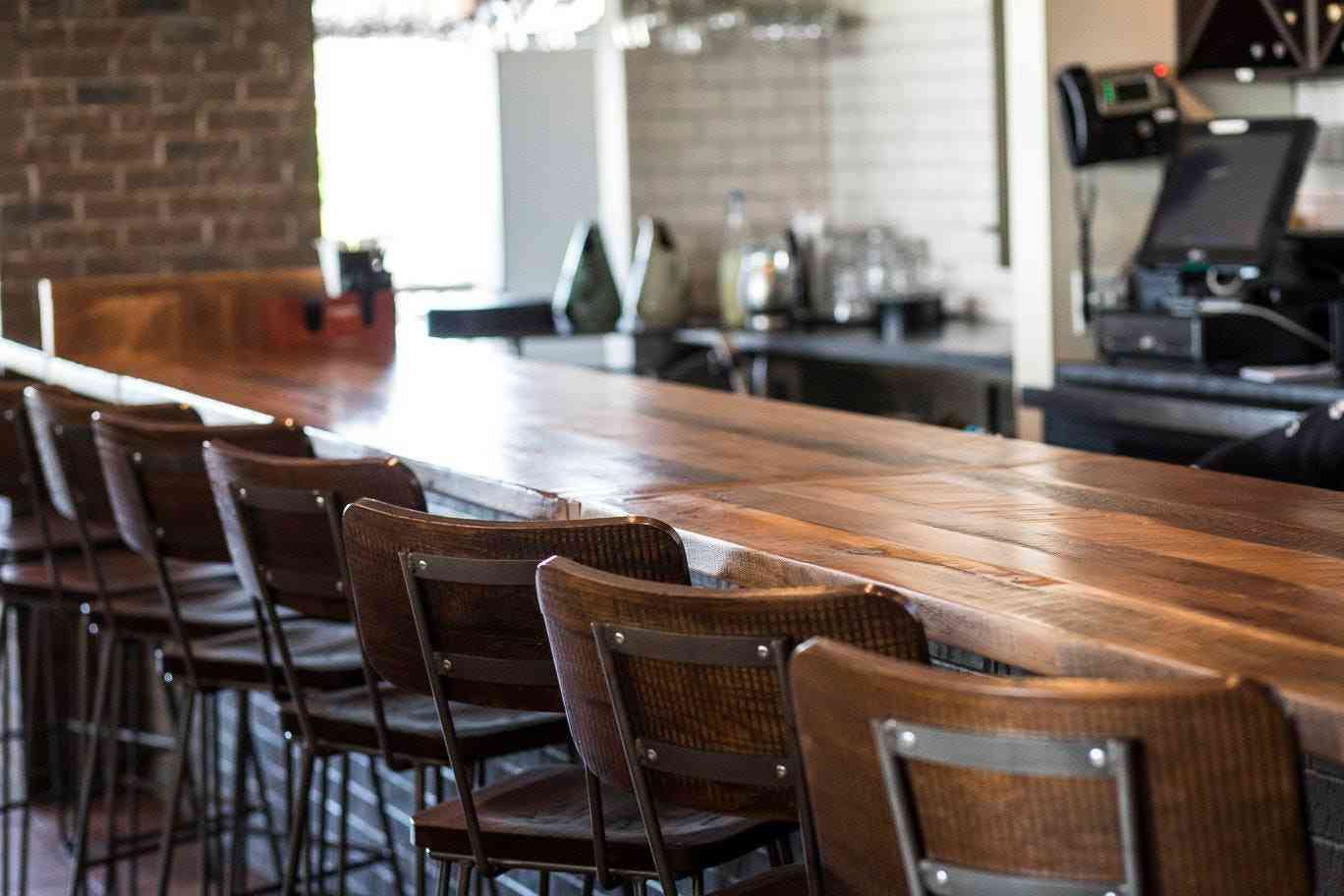 bar