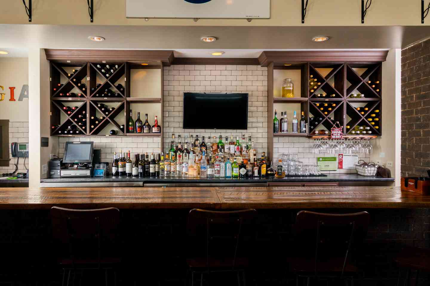 bar