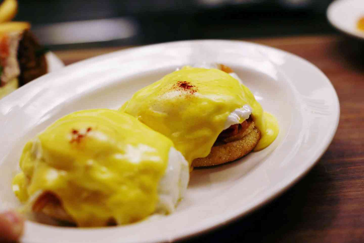 eggs benedict