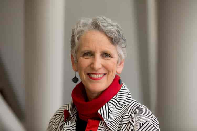 Barbara Lang