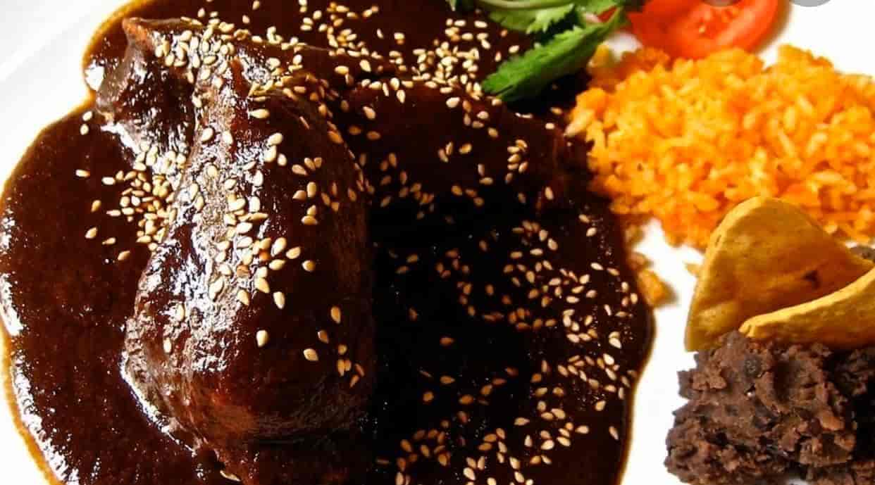 Chef Lupe's Pollo En Mole Poblano