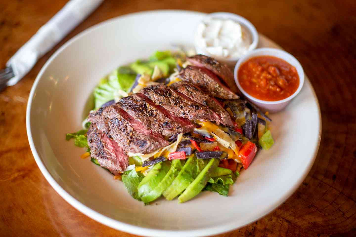 Fajita Steak Salad*