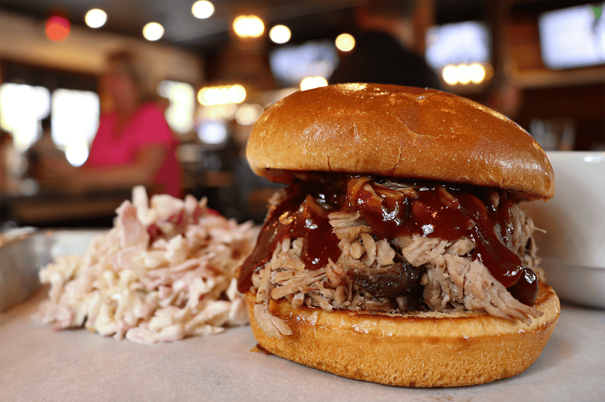 PULLED PORK SANDWICH