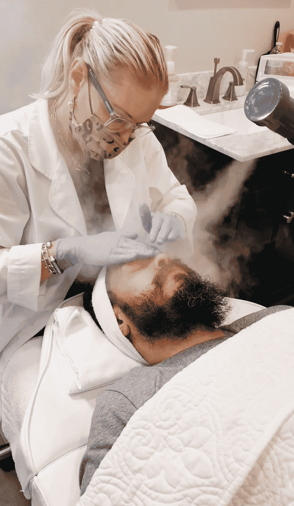 Gentlemen's Facial