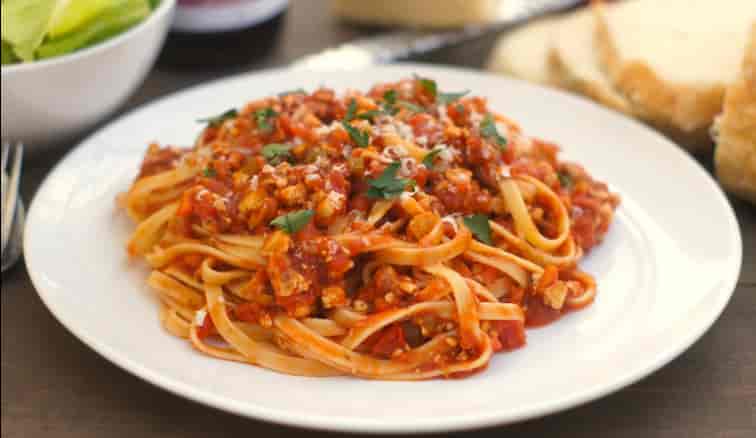Fettuccine Bolognese