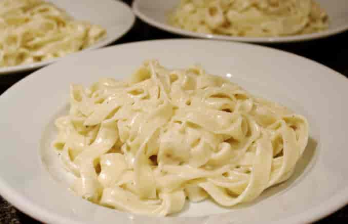 Fettuccine Alfredo