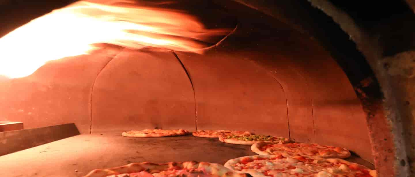 Pizza Feast - Family Style