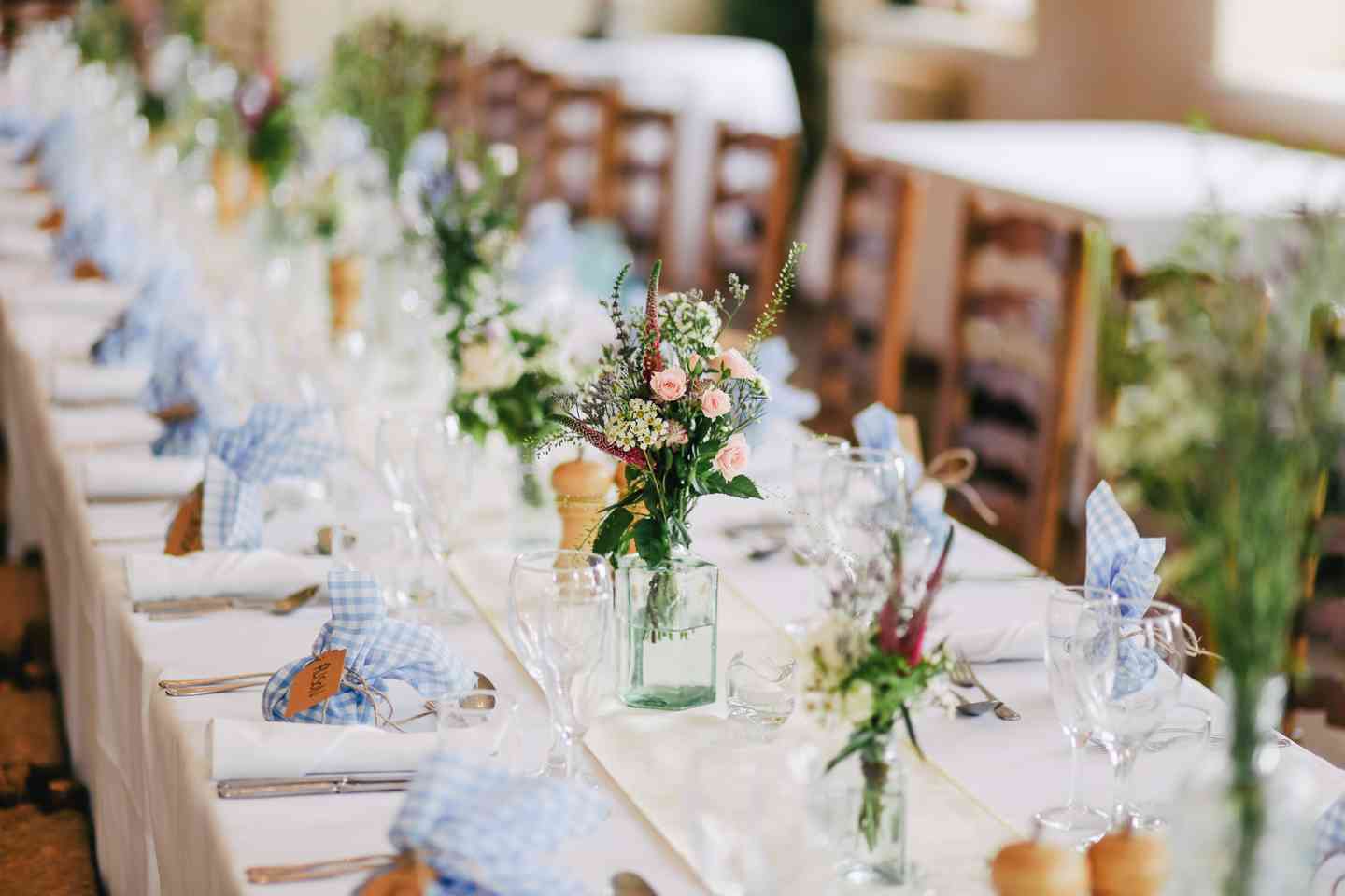table with chairs