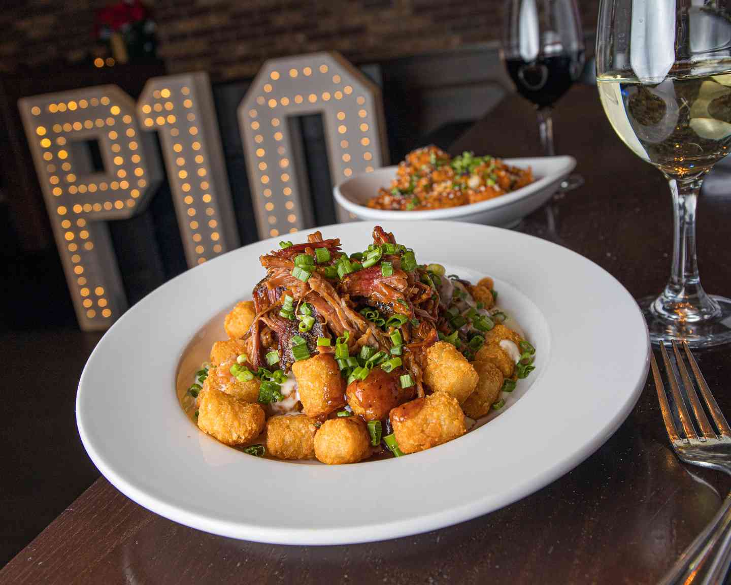 tater tot poutine