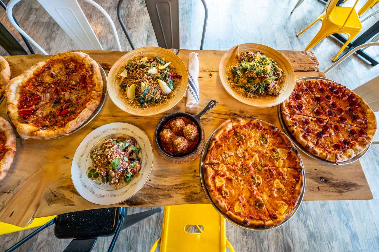 Hero shot pizza