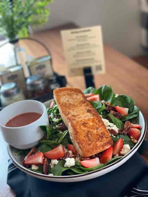 Salmon Strawberry Spinach Salad
