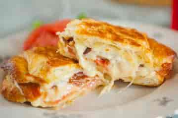 Bacon, Tomato & Harvarti Sandwich