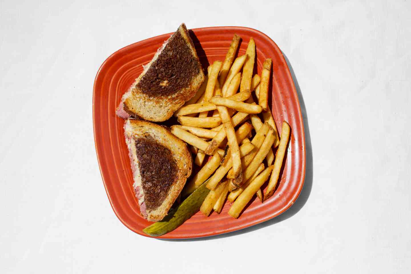 sandwhich and fries