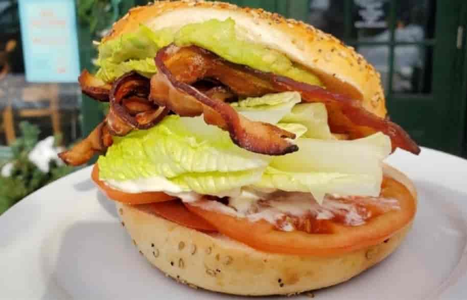 Bagel BLT