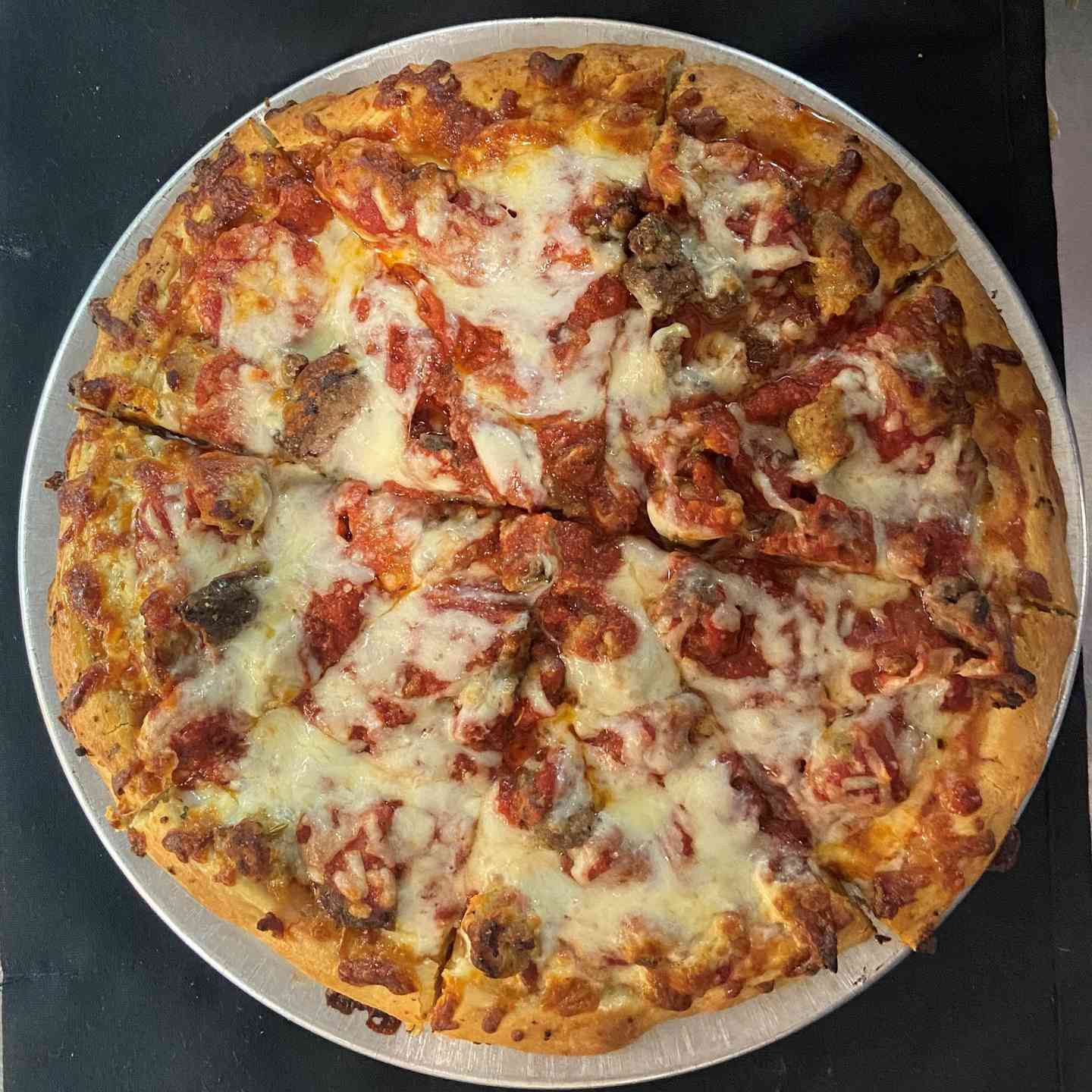 Deluxe Pizza