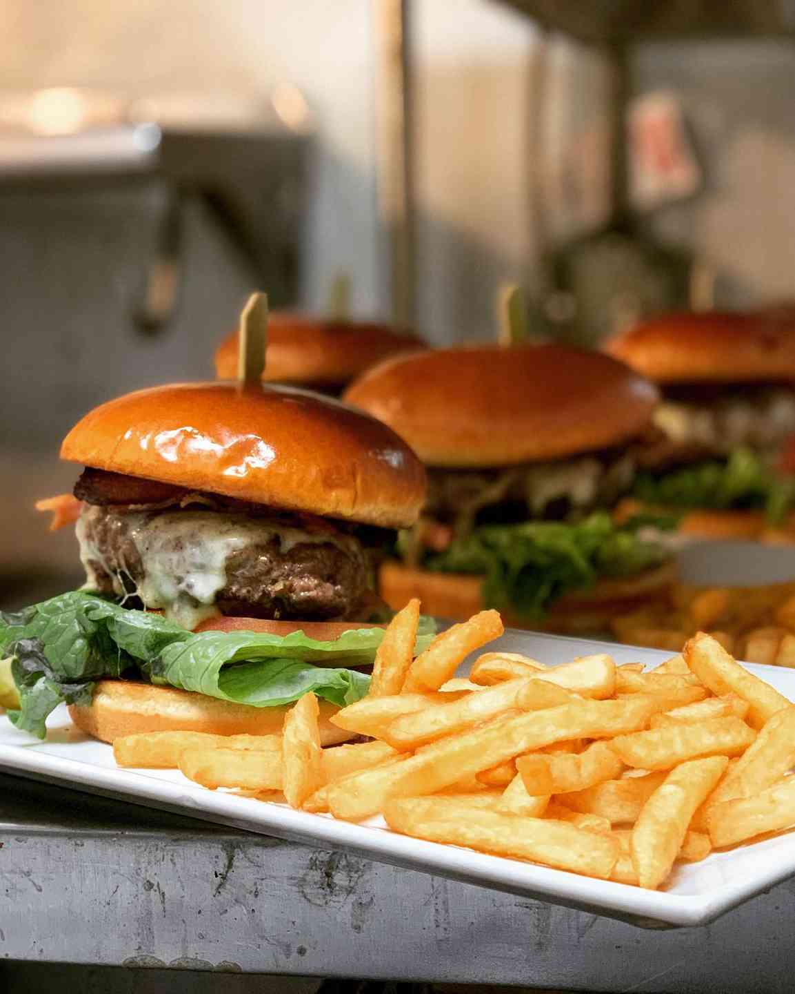 *Montreal Burger