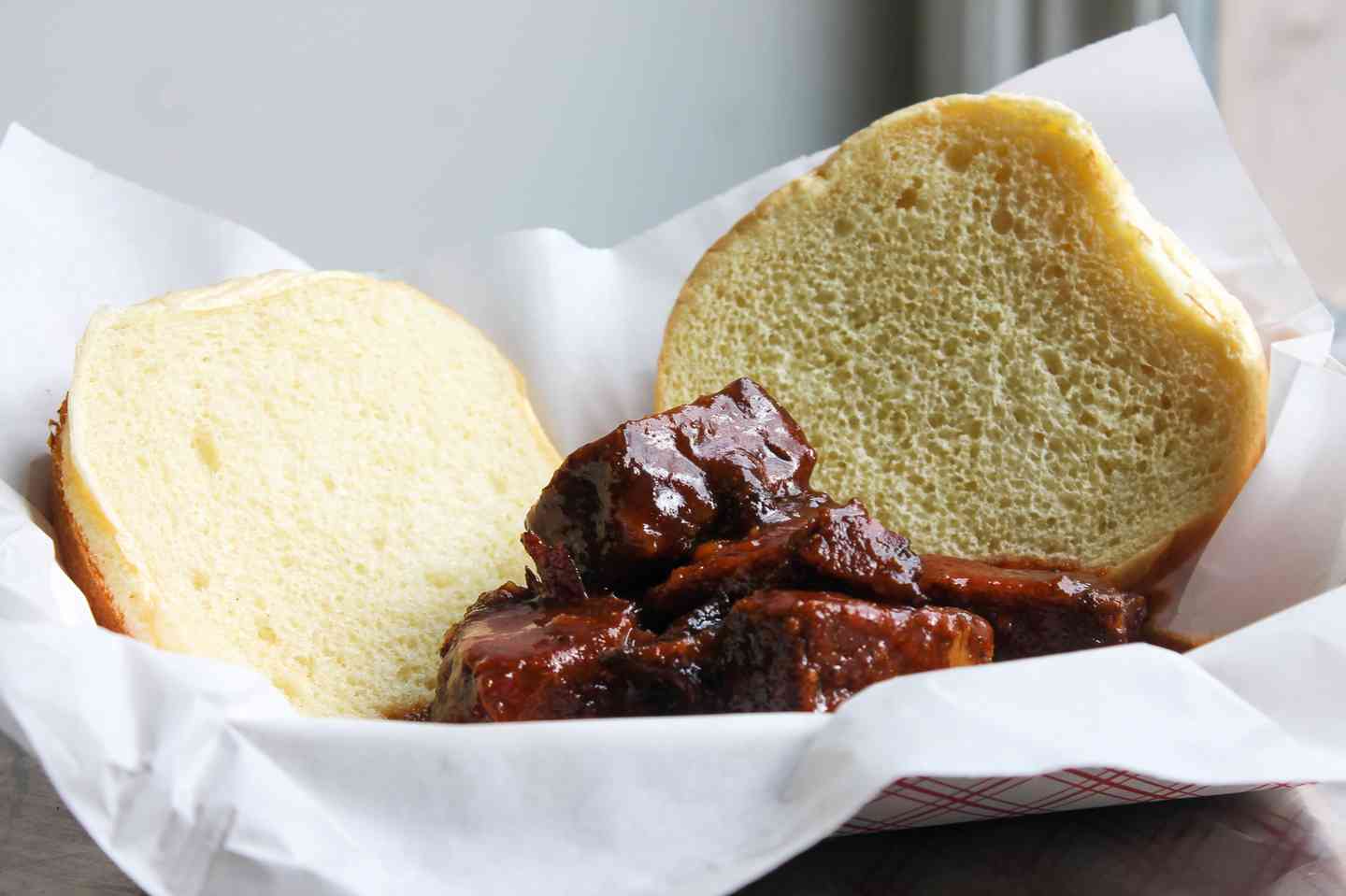 burnt ends sandwich
