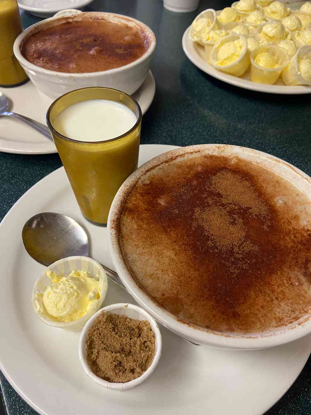 Sr. Bowl of Oatmeal and Toast