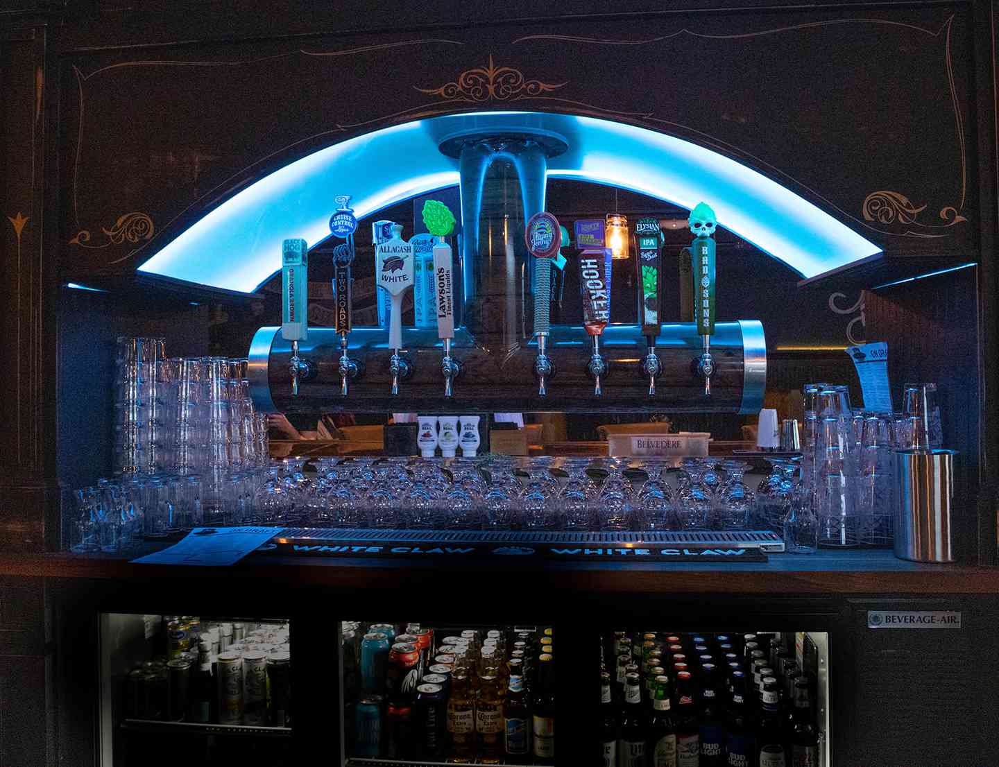 bar