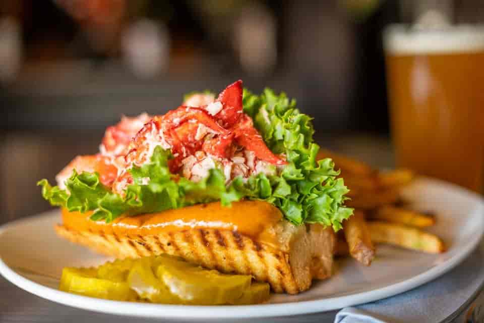 Bay Pointe Lobster Roll