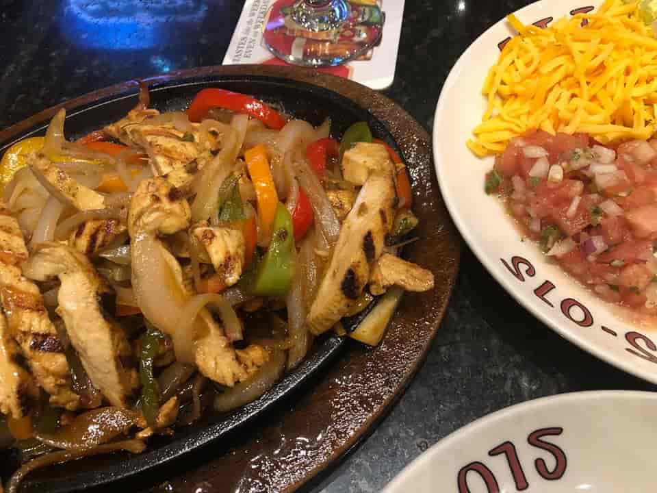Manny's Famous Sizzlin' Fajitas