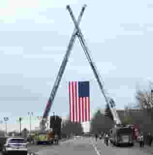 Top Gun Bar & Grill Restaurant in Puyallup, WA