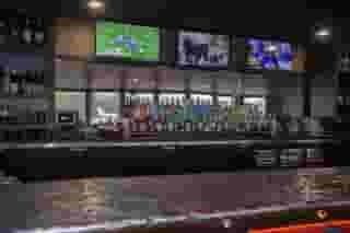 Top Gun Bar & Grill Restaurant in Puyallup, WA