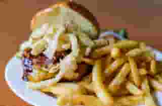 Whiskey Hill BBQ Pork, Cheddar & Bacon Burger