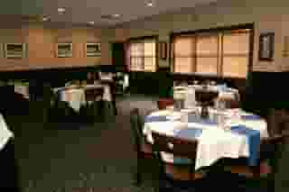 dining-rooms-the-red-blazer-restaurant-in-concord-nh