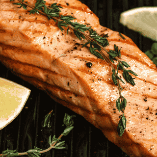 Lemon & Dill Grilled Salmon with white wine dill sauce