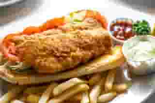 1917 Famous Fish "Sandwich"