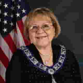 Evelyn Godinez (Spouse: Richard)
