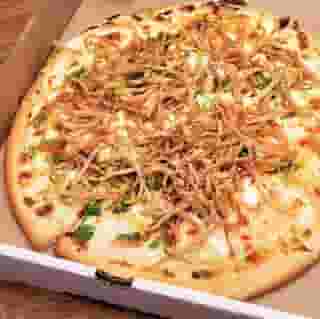 Small Crab Rangoon Pizza