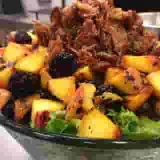 Grilled Peach & Blackberry Salad