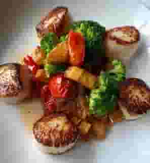 Pan-Seared Sea Scallops