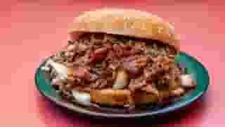 Chopped Beef Sandwich with Chips