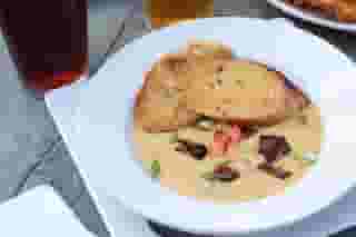 Ale & Cheese