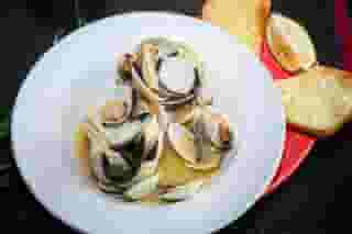 Charlie's Bar and Grill Steamers