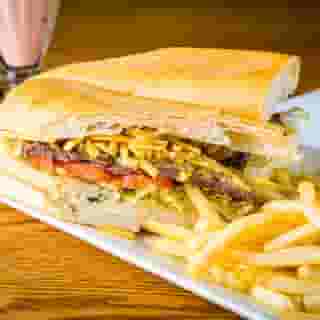 Pan Con Bistec