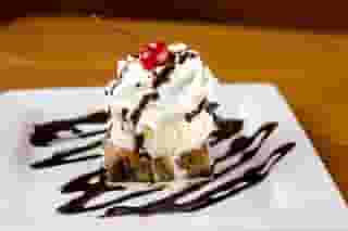 brownie with ice cream