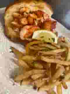 Warm Fresh New England Lobster Roll