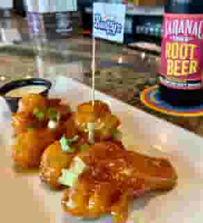 HONEY GARLIC CAULIFLOWER "WINGS"