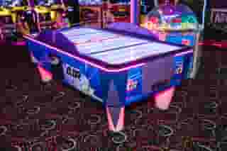 air hockey