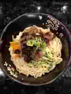 Spicy Beef Noodle (No Soup) (麻辣牛肉乾拌麵)